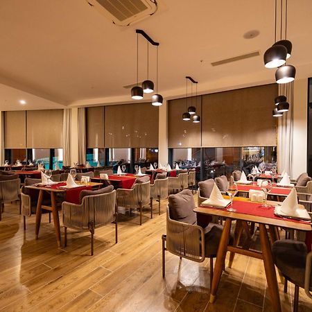 Side Moon Palace Hotel المظهر الخارجي الصورة